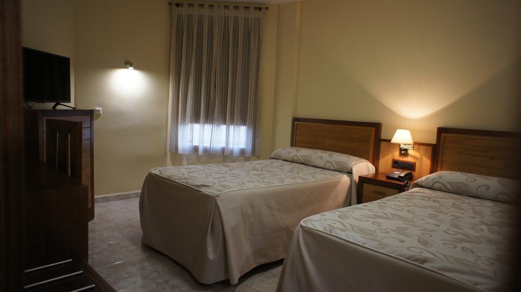 Hotel Puente Romano Alcantara  Room photo