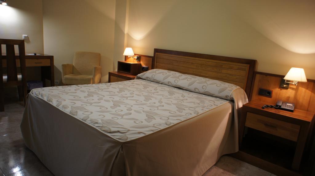 Hotel Puente Romano Alcantara  Room photo