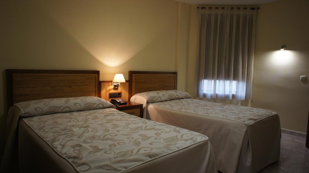 Hotel Puente Romano Alcantara  Room photo